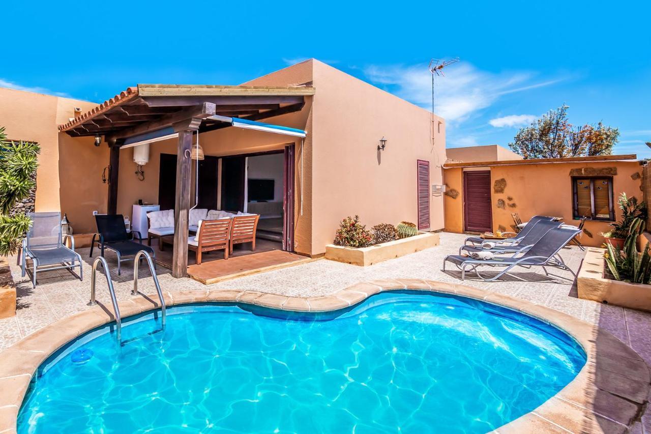 HolidayVilla Tropical - BBQ , Pool , Garden by Holidays Home La Oliva Exterior foto